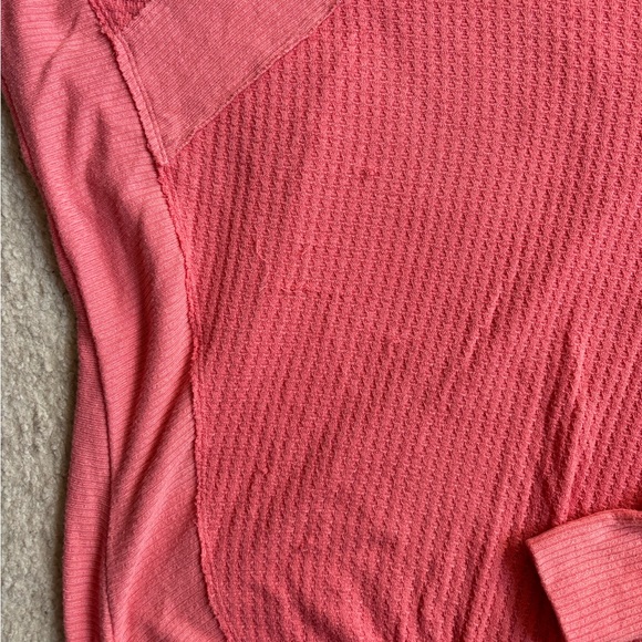 Free People L long sleeve waffle shirt - Picture 4 of 4